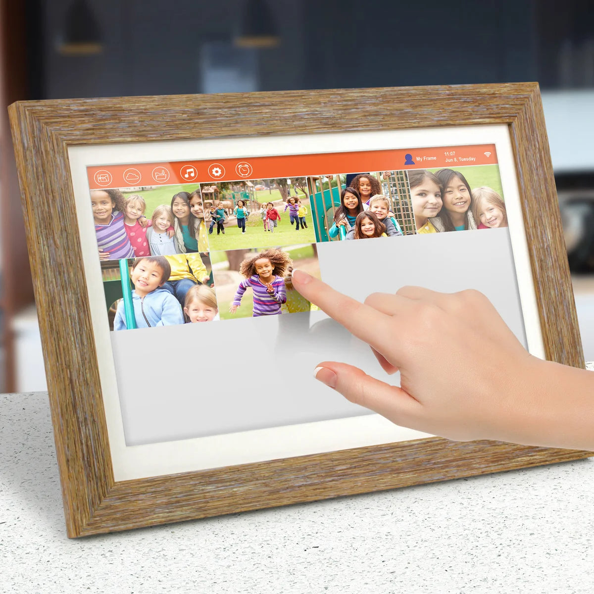 ALURATEK - Cadre Photo Numérique de 13,3 po-DIGITAL-PHOTO-FRAME-IN-COSTCO-1946621-6