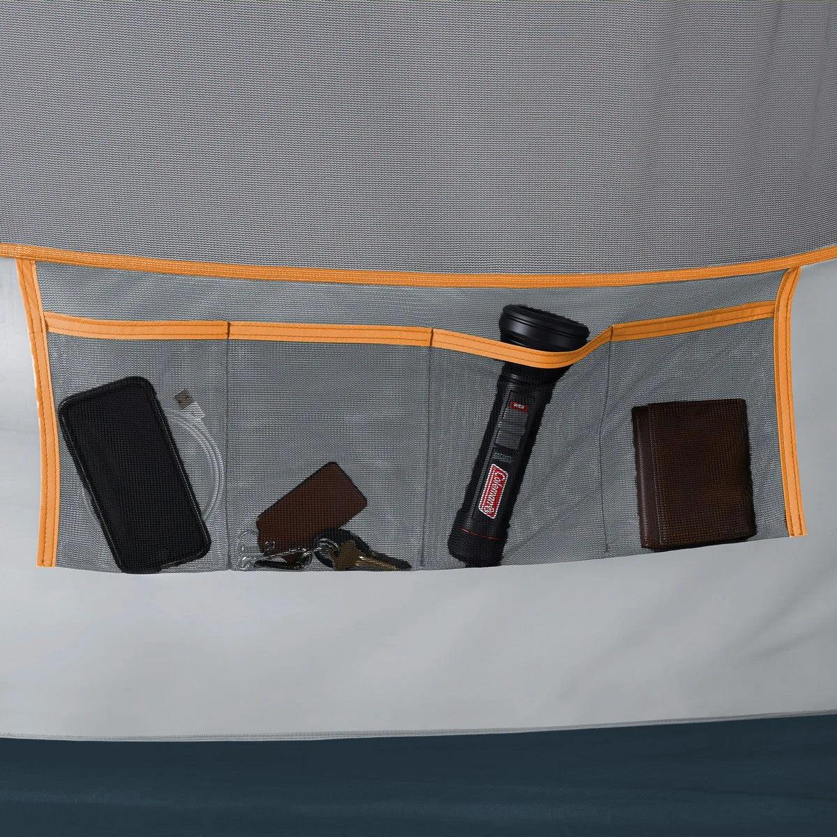 COLEMAN - Tente en Cascade avec Vestibule à Double Toit Intégral-person-waterfall-full-fly-vestibule-tent-costco-1774604-4