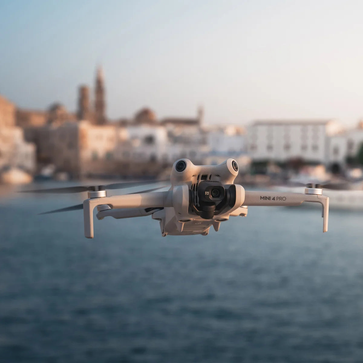 DJI - Ensemble de Drone Caméra DJI Mini 4 Pro-camera-drone-bundle-costco-1439890-3