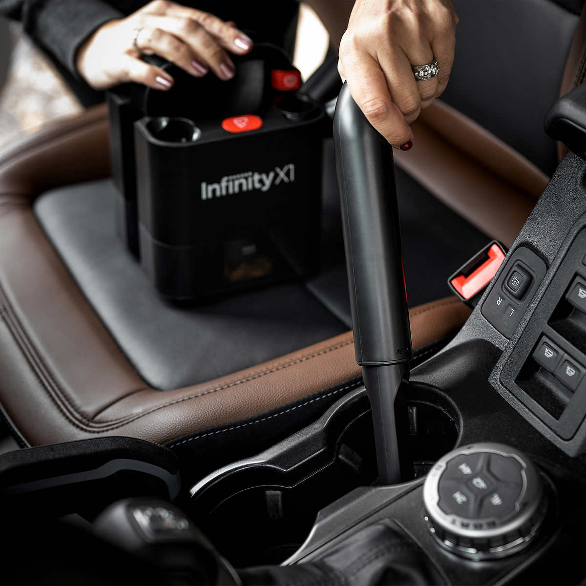 infinity-x1-aspirateur-électrique-sans-fil-power-vac-car-IX110-6