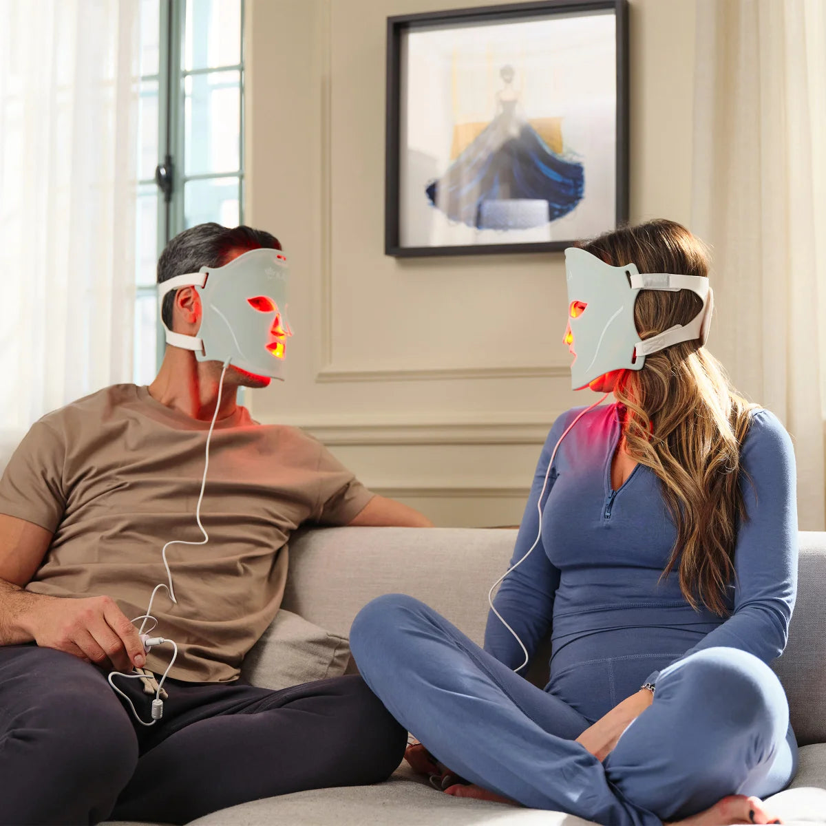 KALA - Masque à Lumière Rouge-red-liht-face-mask-costco-1829771-01-4