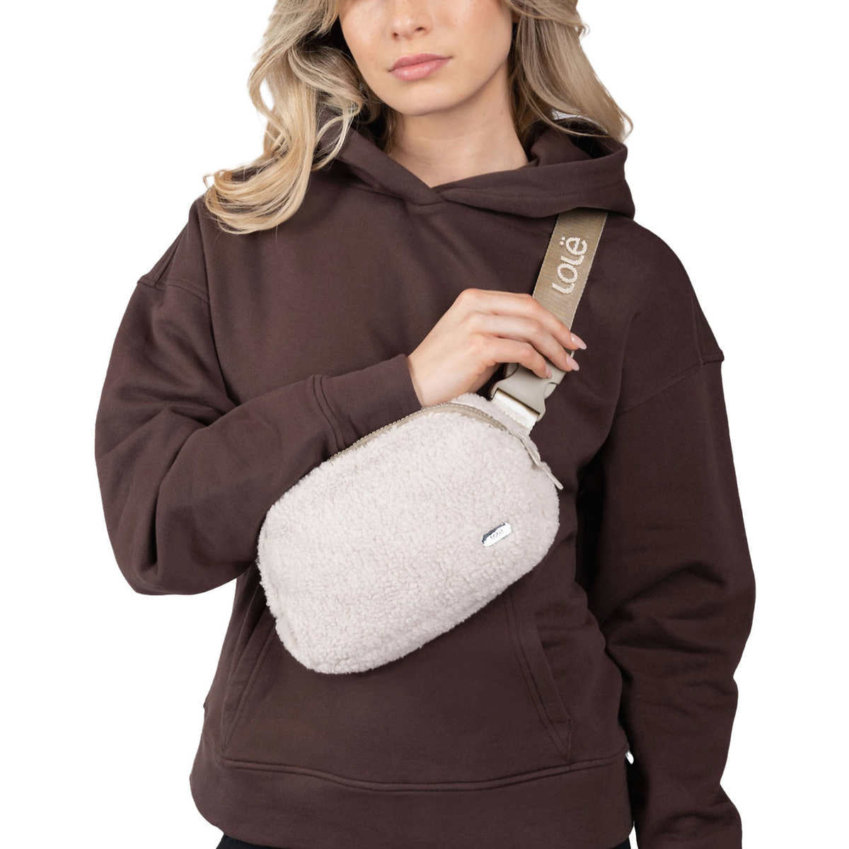 lolë-sac-taille-molleton-sherpa-belt-bag-8