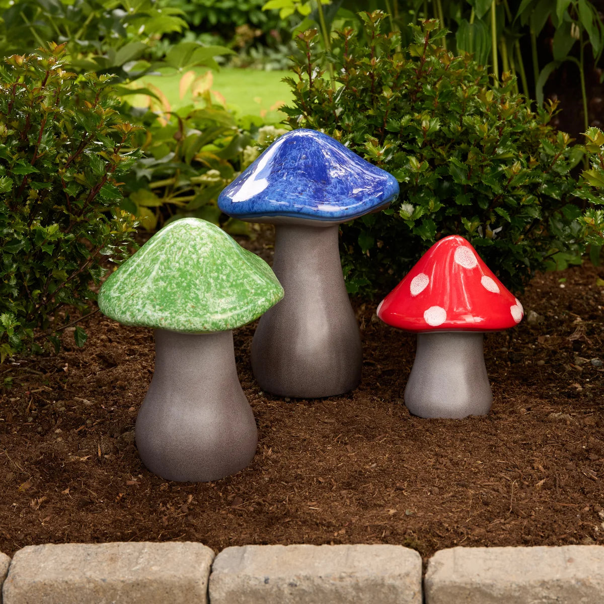 INSIDE OUTSIDE GARDEN - Ensemble de 3 Champignons de Jardin en Céramique-set-pack-ceramic-garden-mushrooms-costco-1713411-5