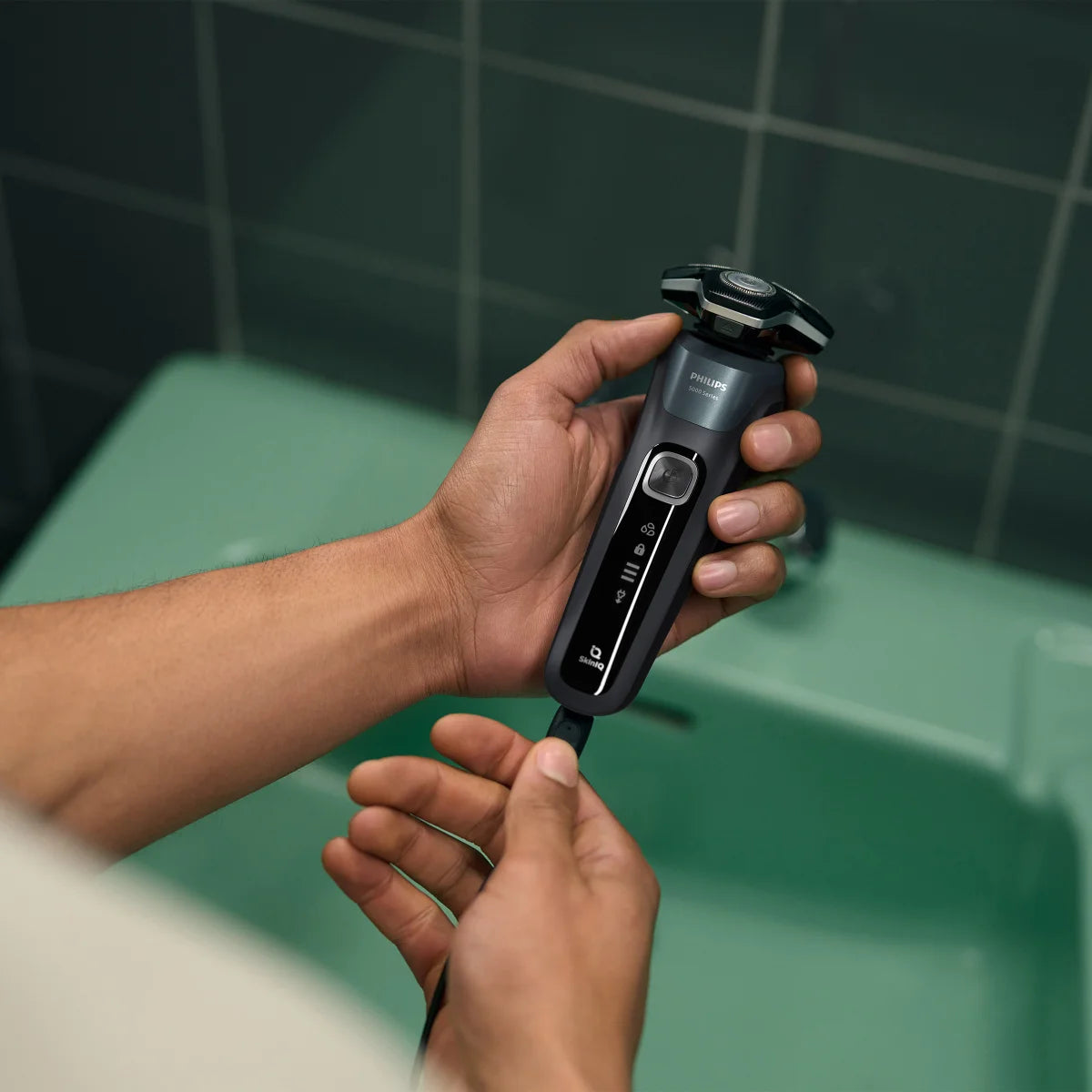 PHILIPS - Rasoir Électrique Sec et Humide Série 6000 *Boite Ouverte*-electric-shaver-wet-dry-costco-7774114-3