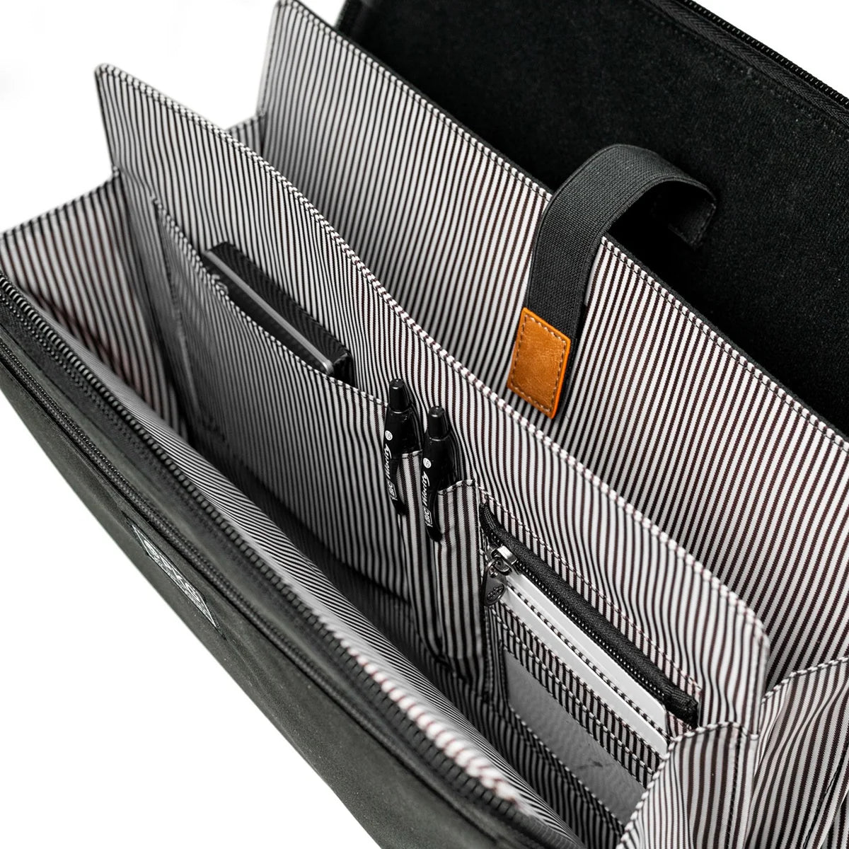 PKG - Folio Accordéon Wellington-accordion-costco-1825629-4