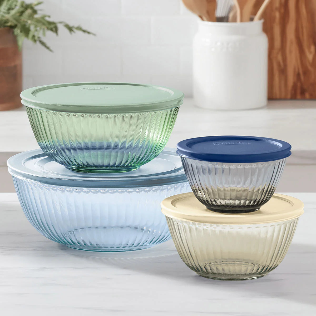 PYREX Set of 4 Glass Mixing Bowls with Lids