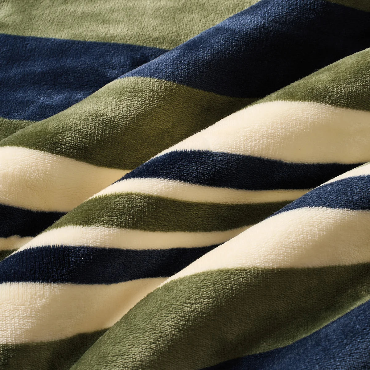 TOMMY HILFIGER - Jeté en Sherpa Moelleux de Luxe-luxe-plush-sherpa-throw-cotco-1362461-green-vert-4