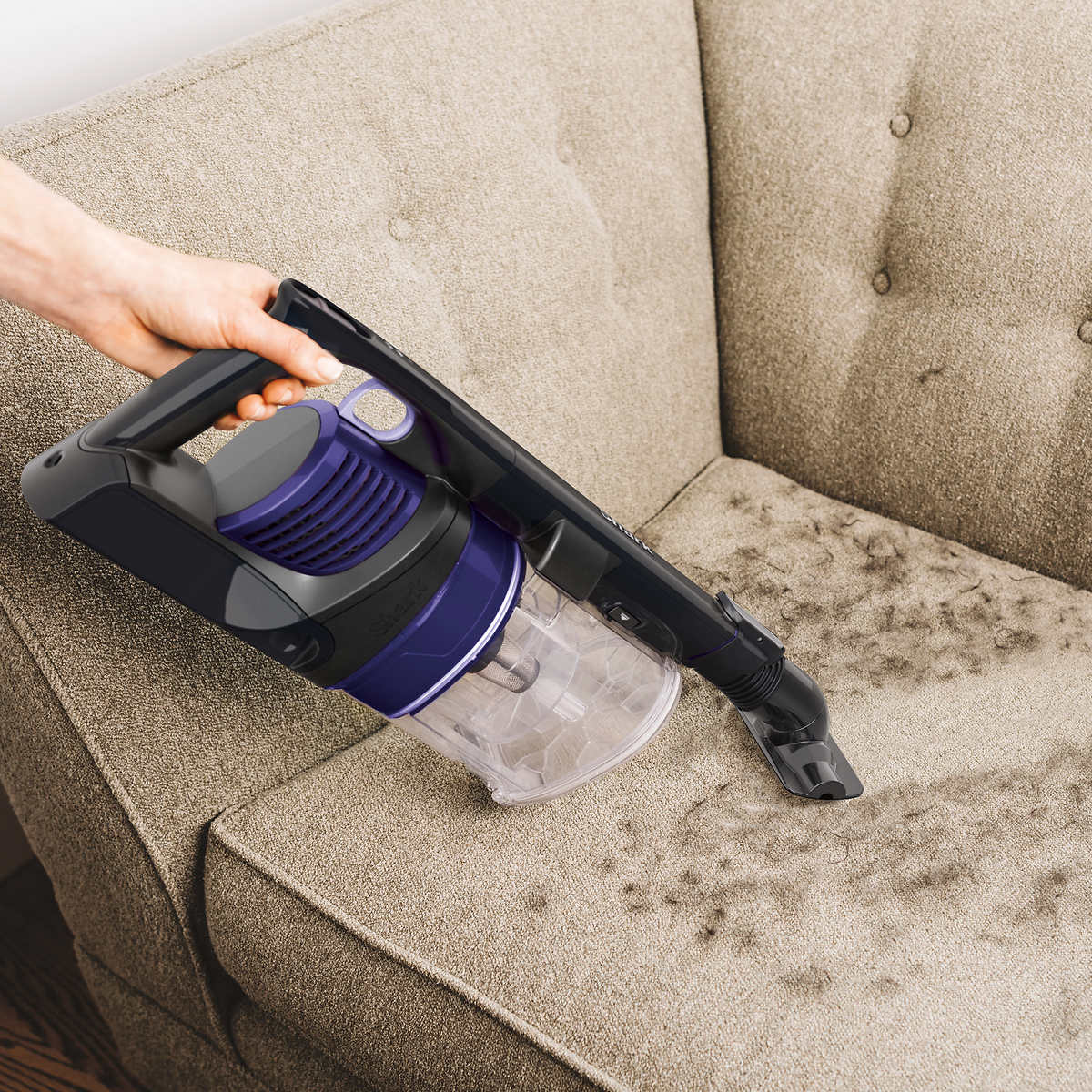 shark-aspirateur-balai-sans-fil-pet-plus-cordless-5