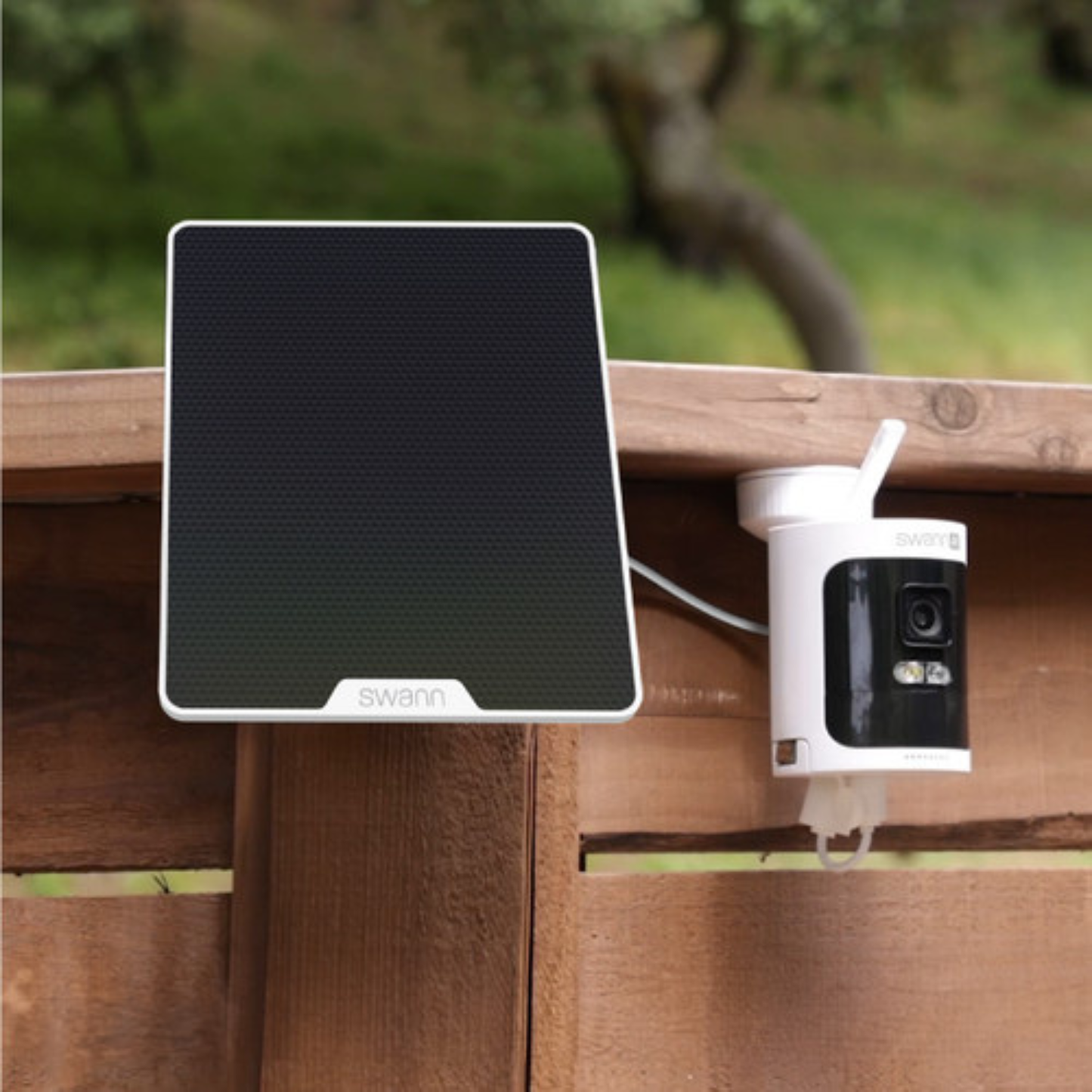 SWANN - Kit de Sécurité Sans Fil 4K avec Recharge Solaire *Boite Ouverte*-wireless-security-kit-solar-charging-costco-SWNVK-ASAK80SD3S3-CA-3