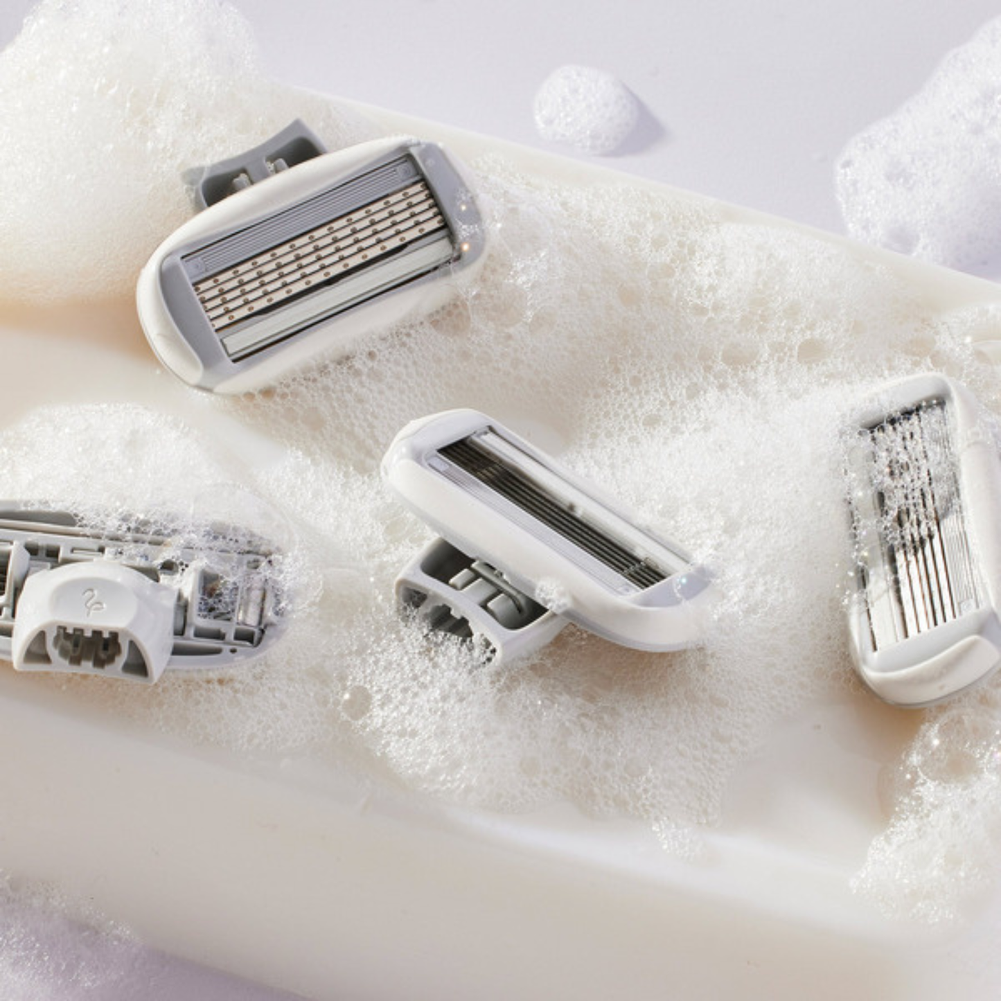 FLAMINGO - Kit de Rasage-shave-kit-costco-1897288-5