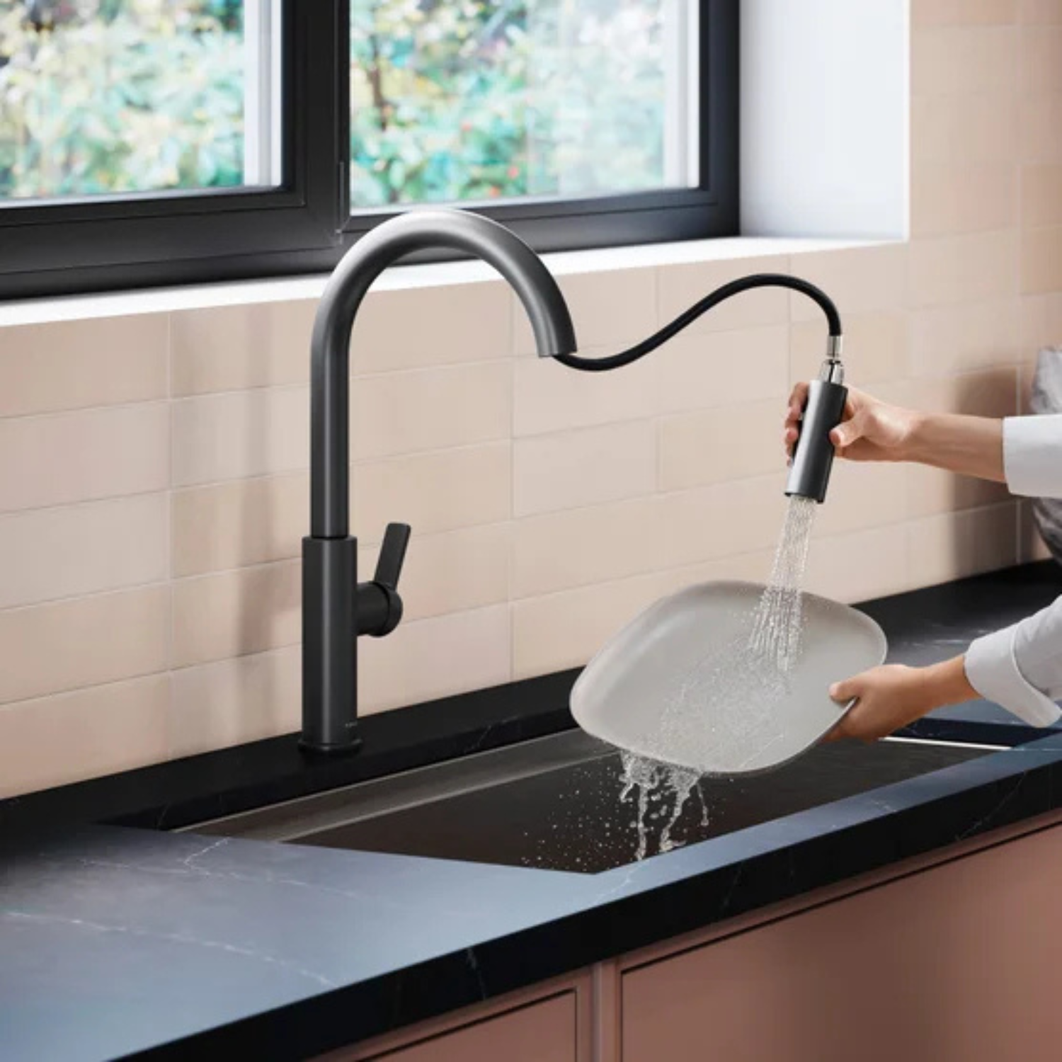 KOHLER - Robinet de Cuisine Rétractable Rodean-pull-down-kitchen-faucet-costco-mat-black-matte-noir-costco-1806389-5