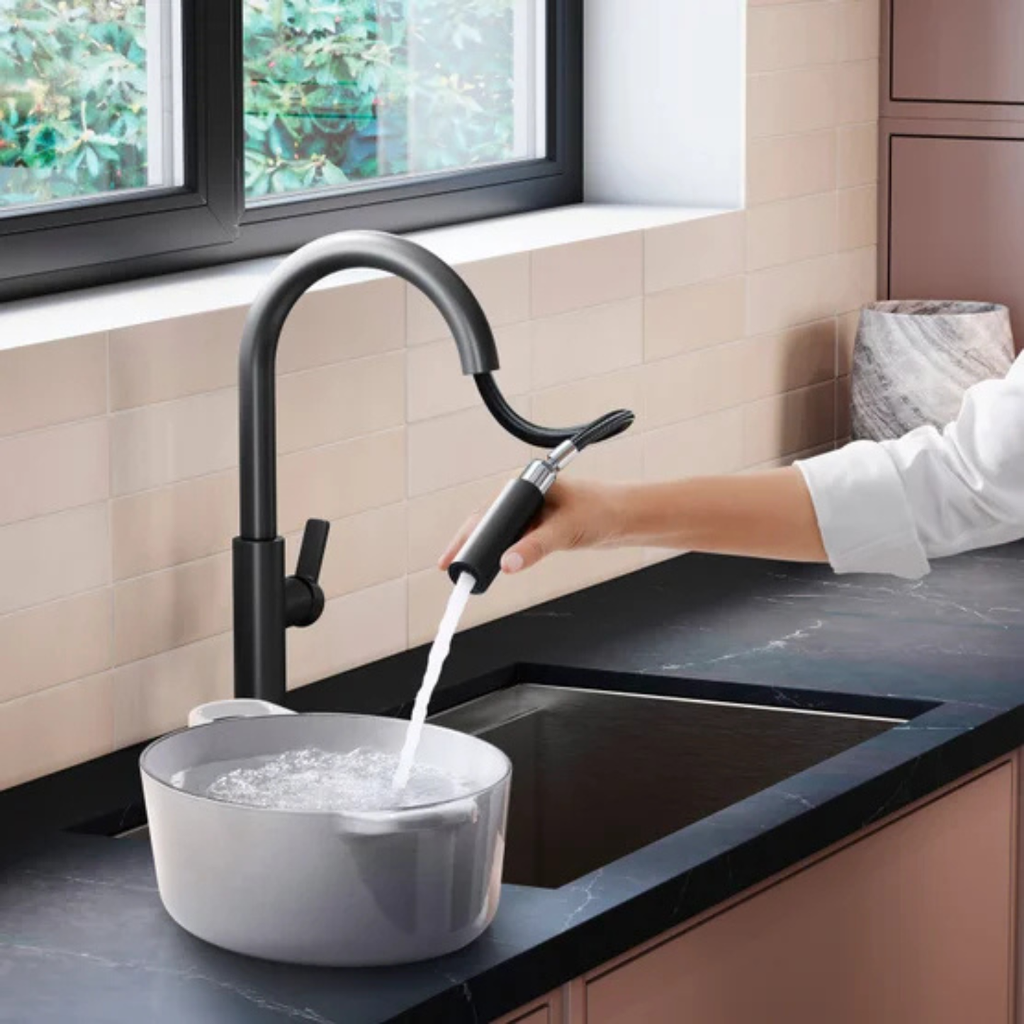 KOHLER - Robinet de Cuisine Rétractable Rodean-pull-down-kitchen-faucet-costco-mat-black-matte-noir-costco-1806389-6