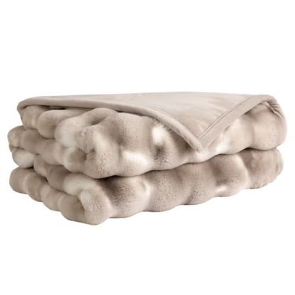 House & Home par Lynda Reeves - Jeté en Similifourrure de Luxe - Luxury Faux Fur Throw