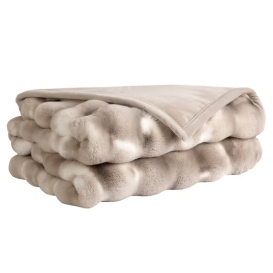 House & Home par Lynda Reeves - Jeté en Similifourrure de Luxe - Luxury Faux Fur Throw