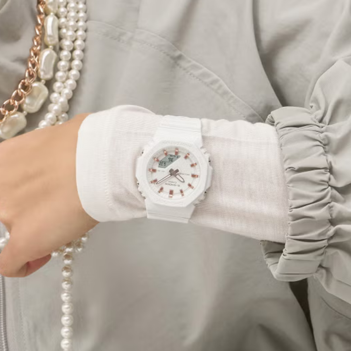 G-SHOCK - Montre Cadran Blanc pour Femme traduire - Women's White Dial Watch