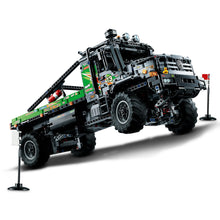 Charger l&#39;image dans la galerie, lego-camion-essai-4x4-mercedes-benz-technic-42129-trial-truck-zetros-6
