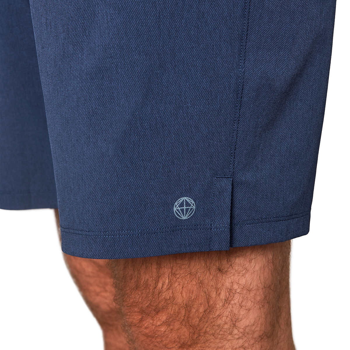 Short tissé Tech pour homme. CH Short tissé Tech pour homme. CH