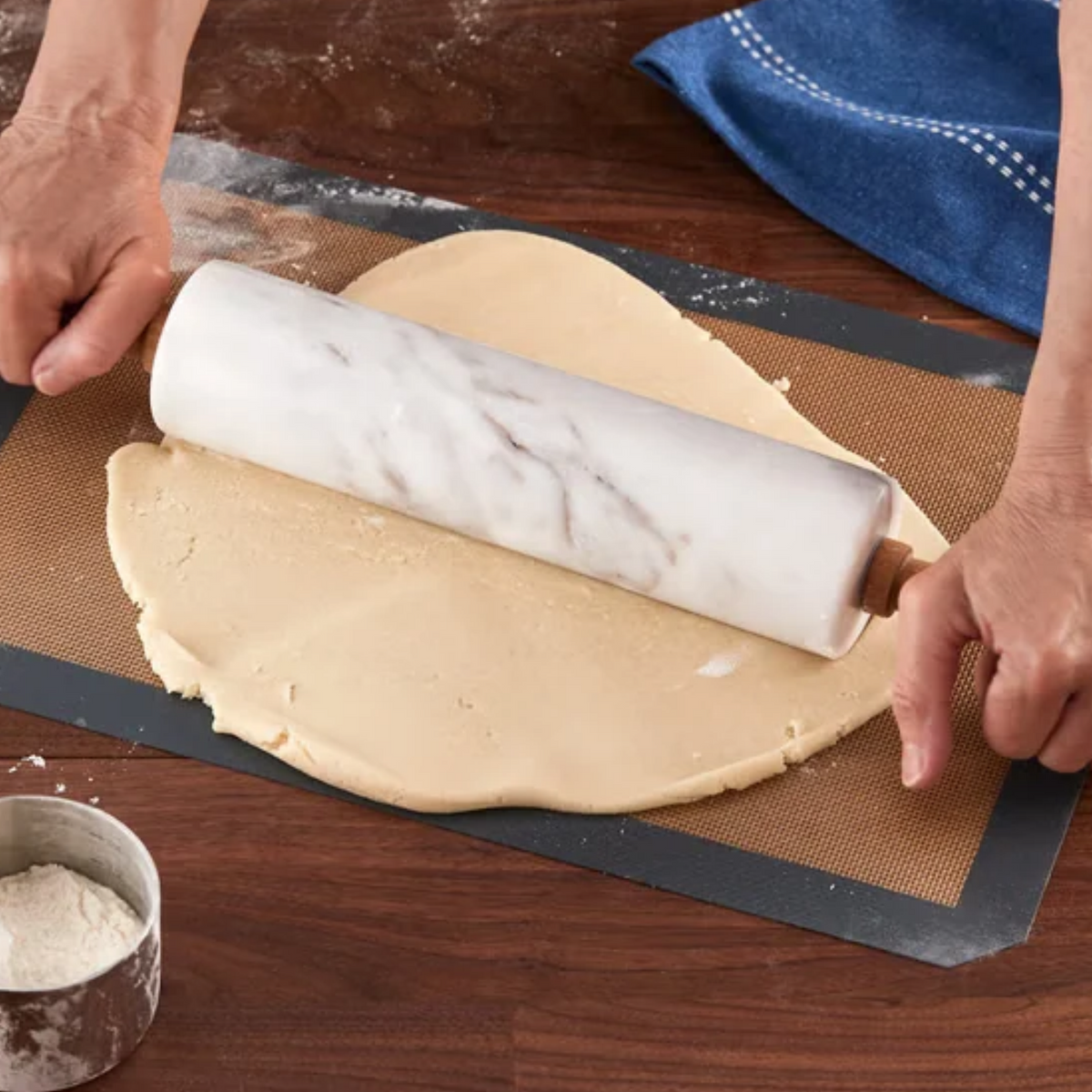MIU – Ensemble de 4 tapis de cuisson en silicone antiadhésif et réutilisable / MIU – Set of 4 non-stick reusable silicone baking mats