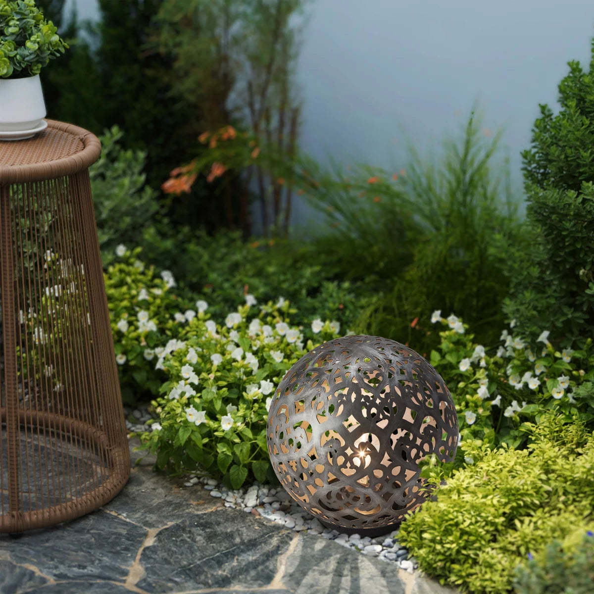 AURORA LIGHTING - Lampe Globe Solaire-solar-globe-light-costco-1806285-3