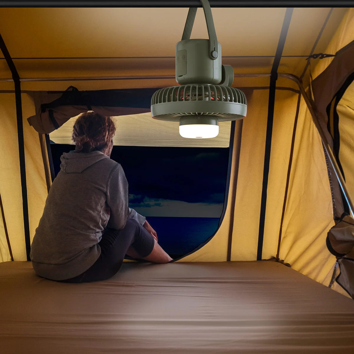 CAMELION - Ventilateur de Camping Rechargeable avec Lampe à DEL-rechargeable-camping-fan-with-led-ligt-costco-1819576-green-vert-6