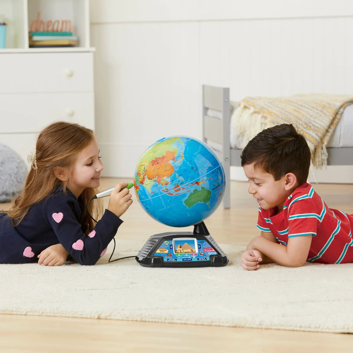 LEAP FROG - Globe Vidéo Interactif *Version Française*-magic-adventure-globecostco-2447659-2