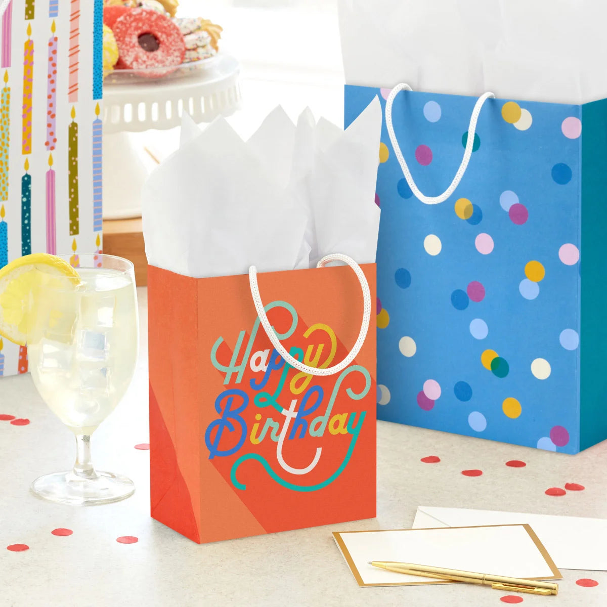 HALLMARK - Ensemble de 20 Sacs-Cadeaux *Version Française*-GIFT-BAGS-FRENCH-2785142-3