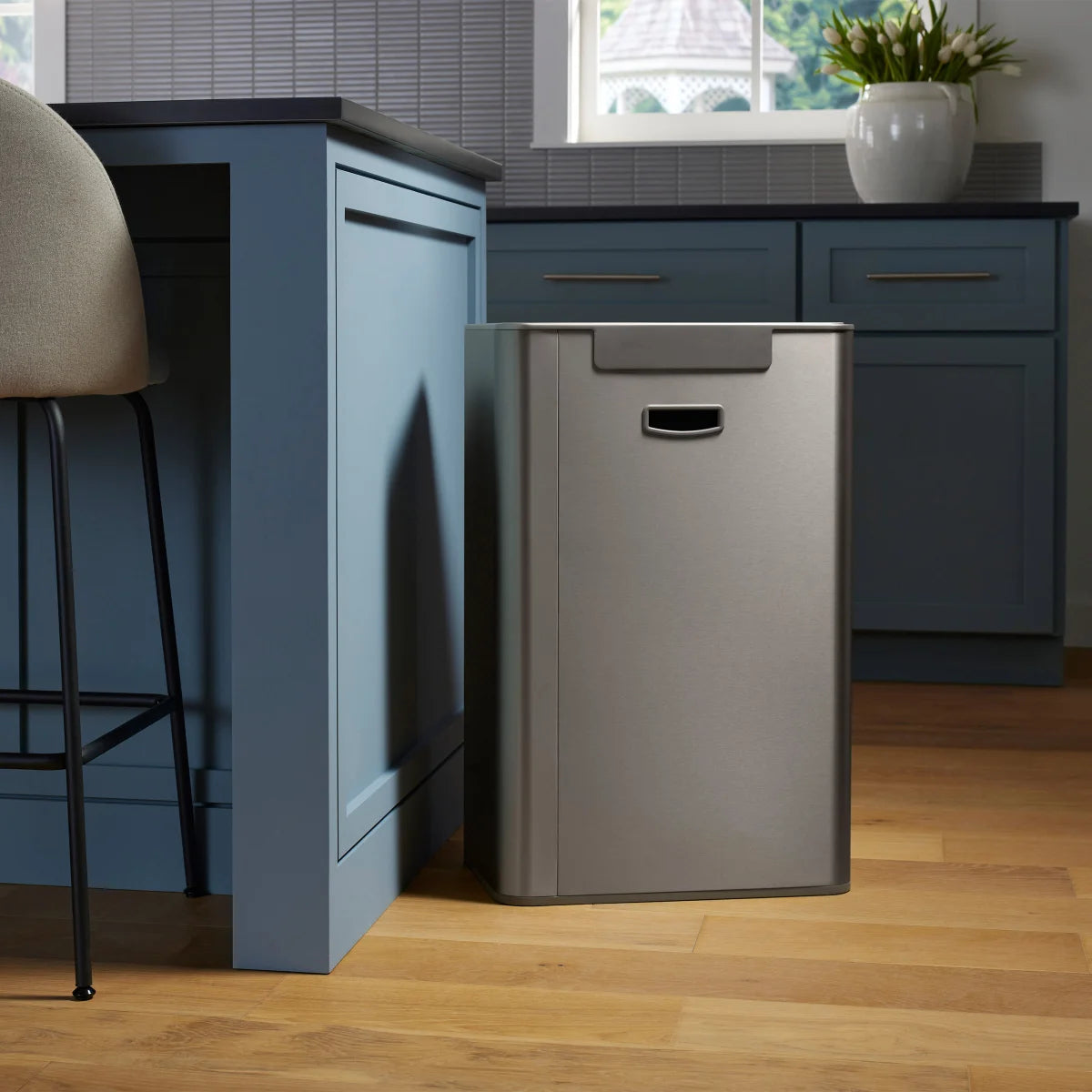 KOHLER - Poubelle en Acier Inoxydable avec Pédale de 47 L-stainlesssteel-step-trash-can-costco-1806294-5