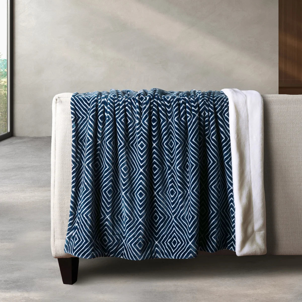 LIFECOMFORT - Le Jeté Ultime-the-ultimate-throw-costco-1948866-blue-bleu-4