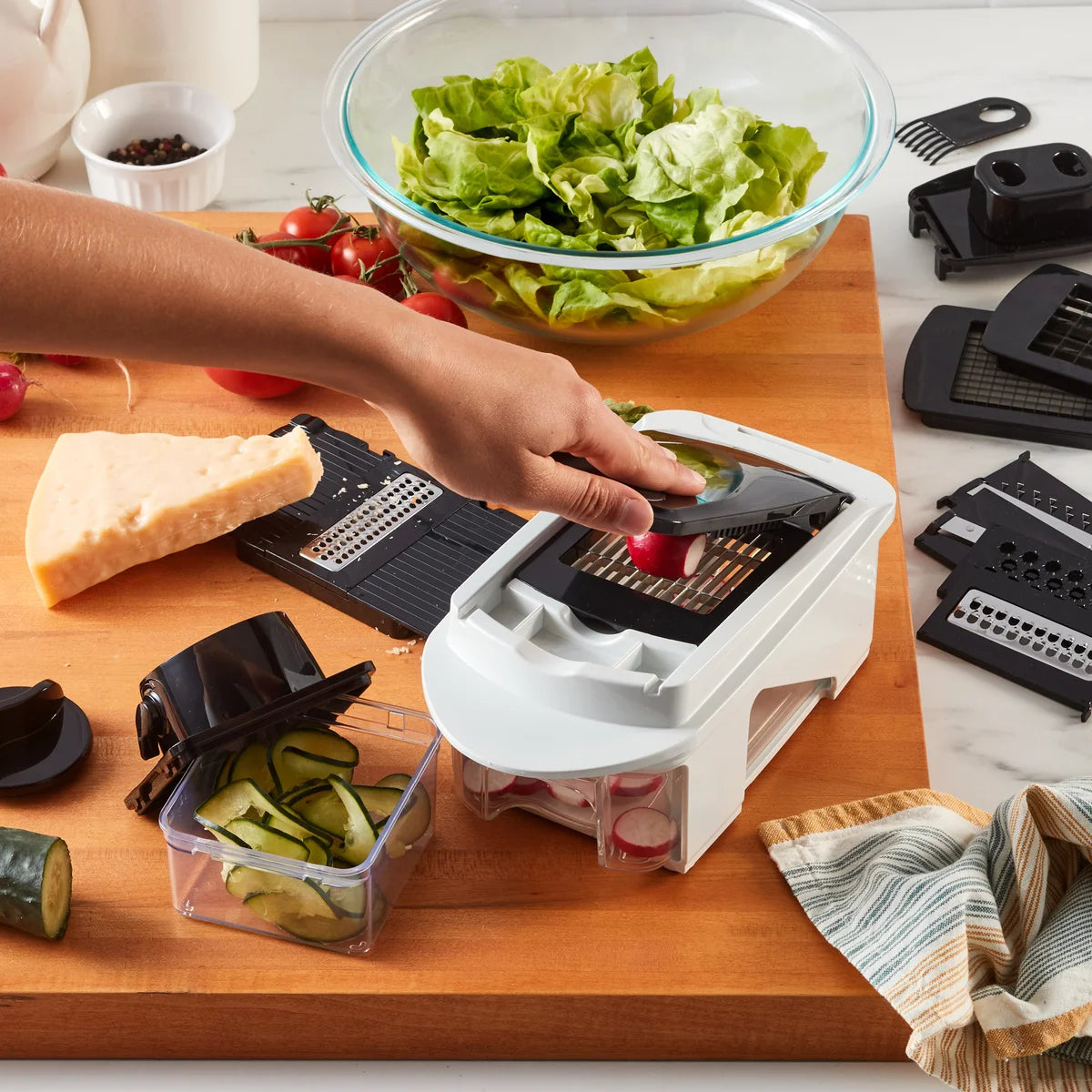 MIU - Hachoir à Légumes et Trancheuse, 11 Pièces-vegetable-chopper-and-slicer-costco-piece-1968698-4
