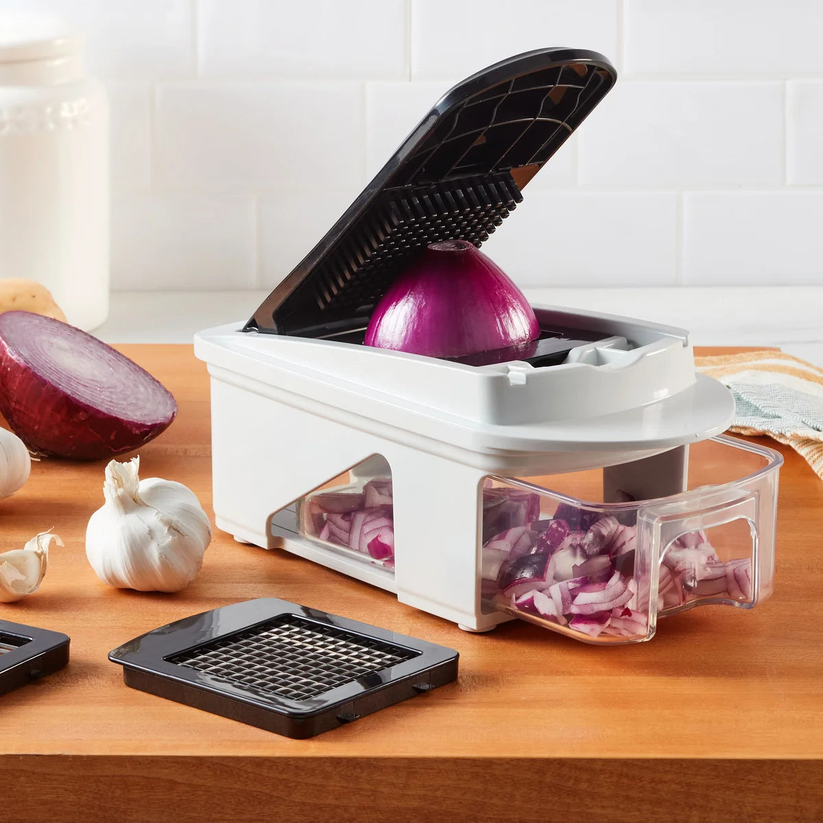 MIU - Hachoir à Légumes et Trancheuse, 11 Pièces-vegetable-chopper-and-slicer-costco-piece-1968698-2