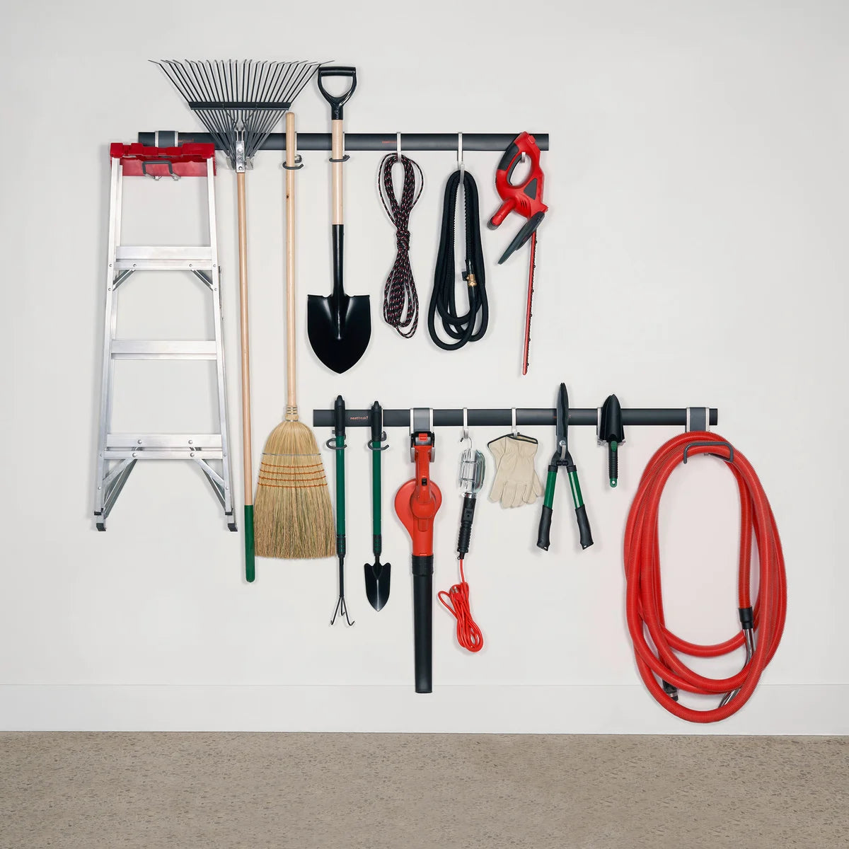NEATFREAK - Système d'Organisation pour Garage de 19 Pièces Neat-Track-organizing-system-pieces-costco-5103417-2