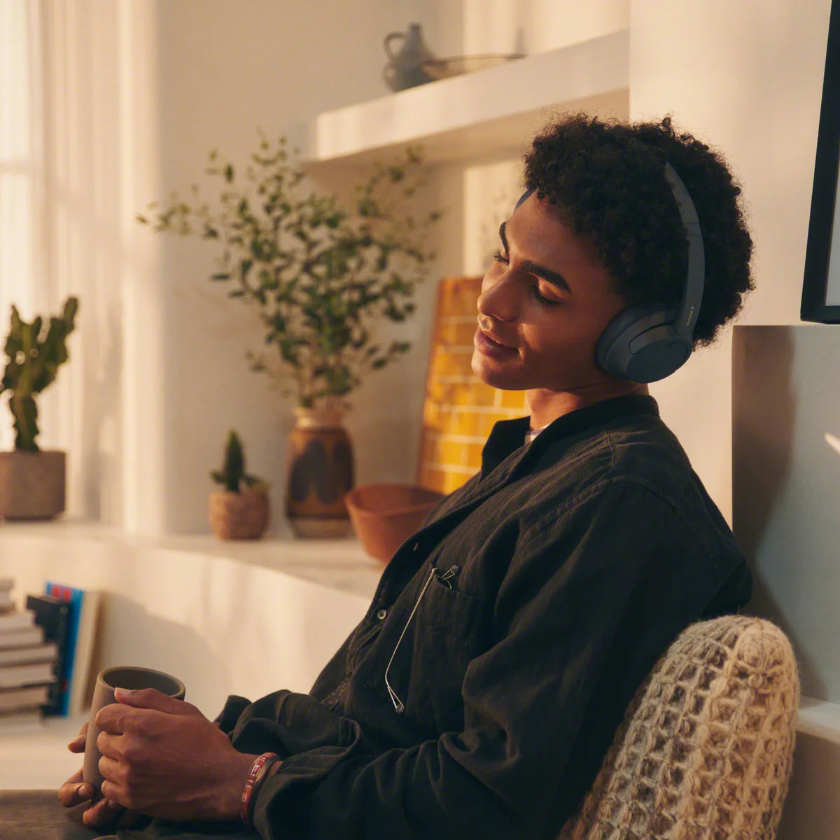 SONY - Casque d'Écoute Sans Fil à Suppression du Bruit WH-CH720N-WIRELESS-NOISE-CANCELLING-HEADPHONES-COSTCO-7140720-bleu-blue-5