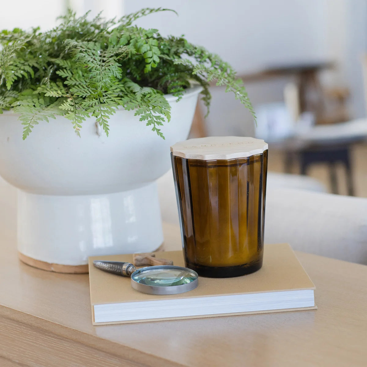 SAND + FOG - Bougie Parfumée en Mélange de Cire de Soja-scentend-soy-wax-blend-candle-costco-1901731-brun-brown-teak-tobacco-2