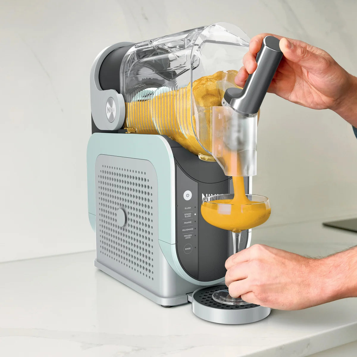 NINJA - Machine à Boissons Glacées Professionnelle Slushi-professional-frozen-drink-maker-costco-3033033-4