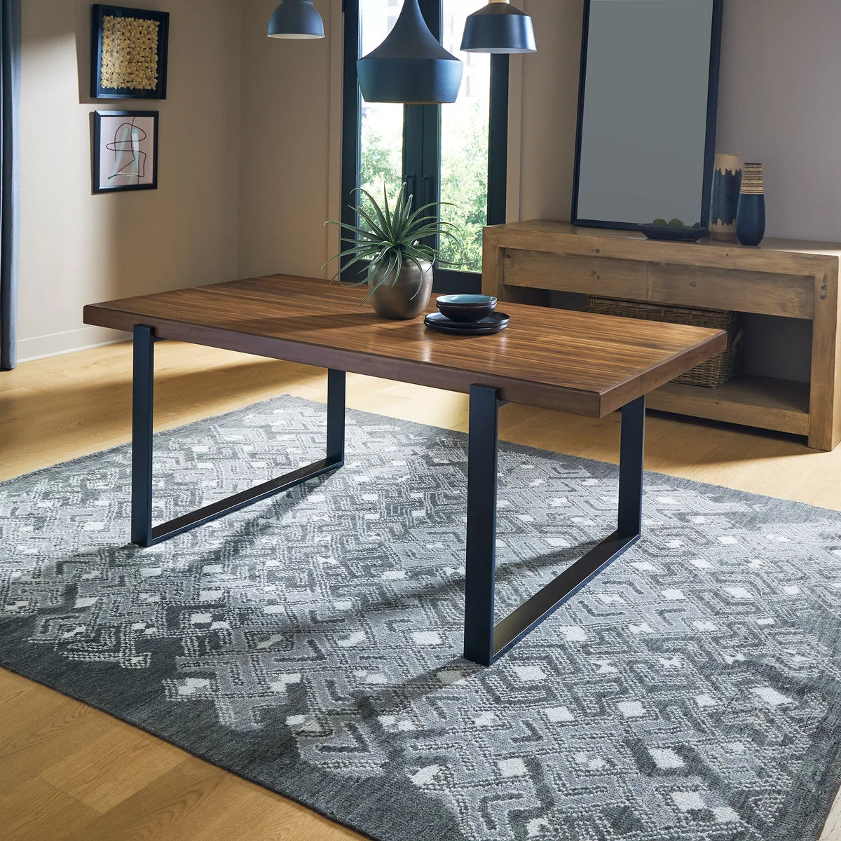 UNIVERSAL BROADMOORE FURNITURE - Table de Salle à Manger-dining-table-csotco-1695548-4