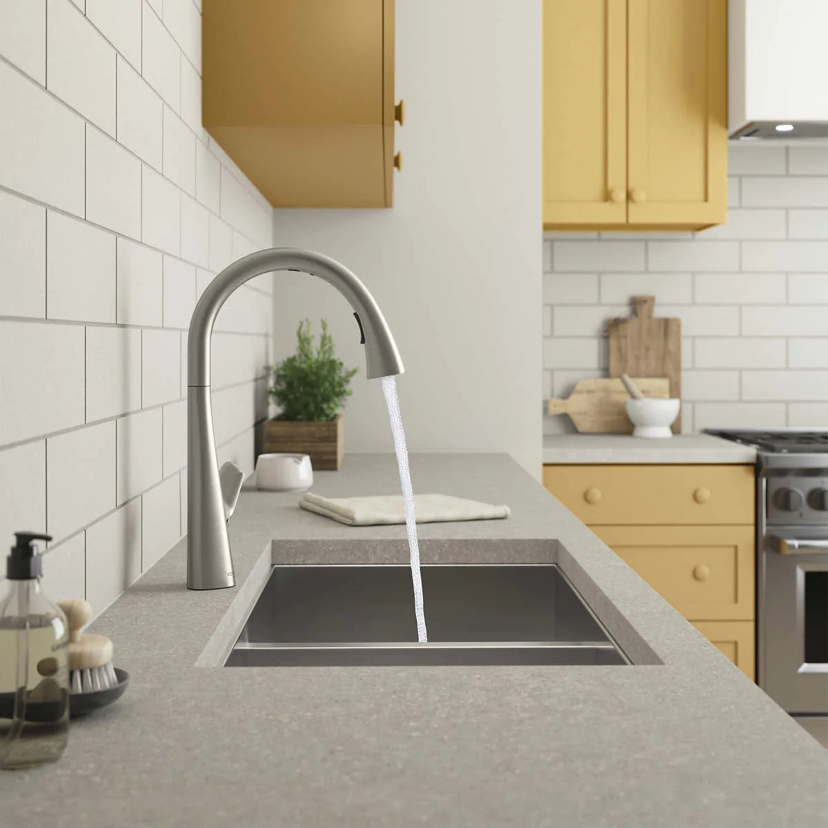 Kohler-robinet-cuisine-sans-contact-anessia-touchless-pull-down-kitchen-faucet-2