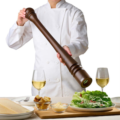 Trudeau-moulin-poivre-pepper-mill-3